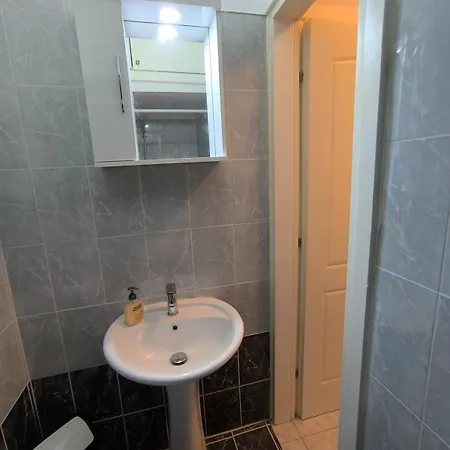 Summer Magic In アパート