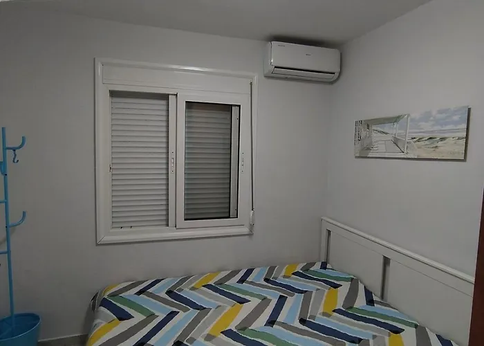 Summer Magic In Apartament